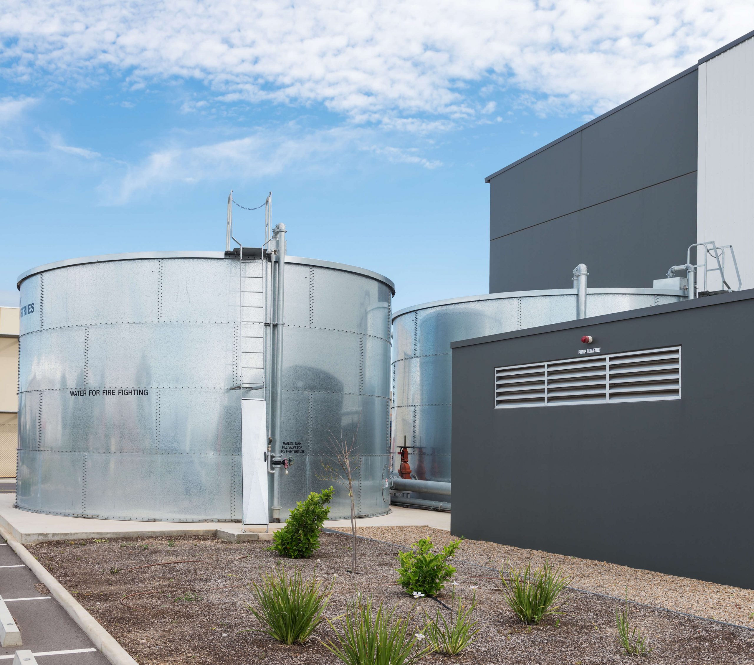 Detail of industrial water tank for firefighting water storage